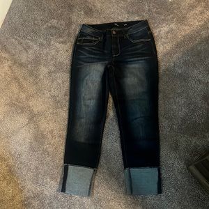 1822 Denim Dark Wash Taylor Cuffed Jean size 8